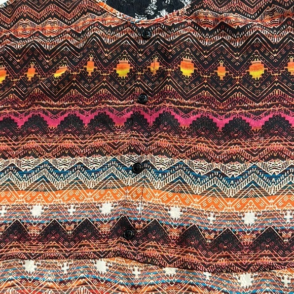Multicolor Patterned Women's Top - Size Large - Picture 5 of 11
